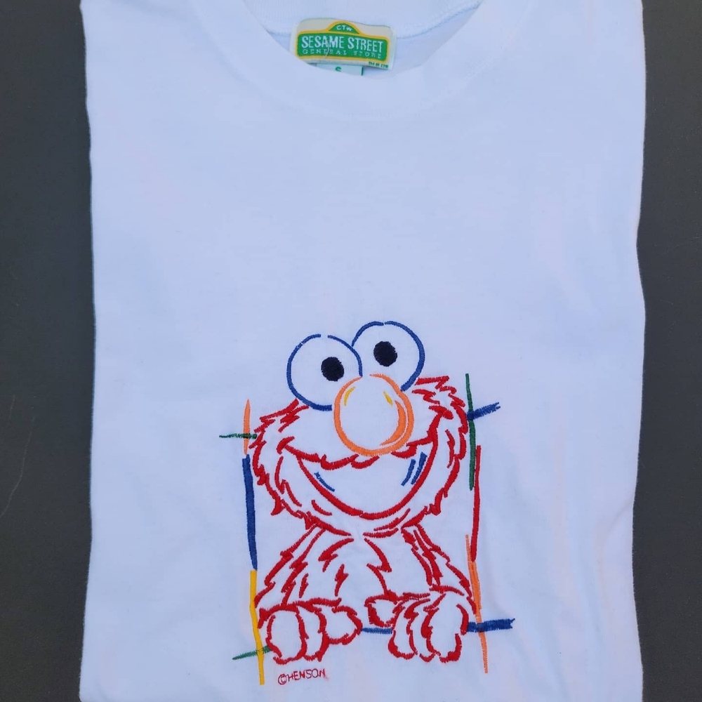 Sesame Street tee with embroidered Elmo